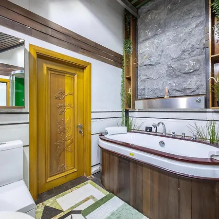 Belmont Deco Noir Penthouse Wellness & Apartment *