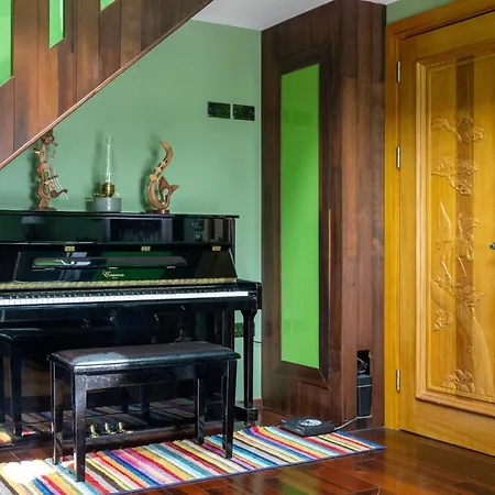 Apartment Belmont Deco Noir Penthouse Wellness & Bristol
